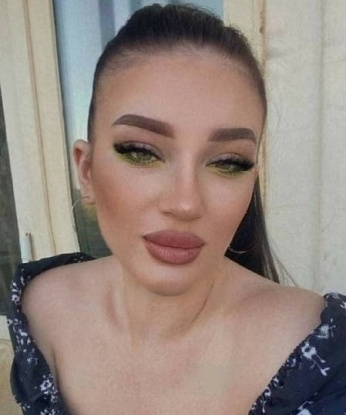 🌟 Со мной ты сможешь испытать незабываемое удовольствие и наслаждение каждой минутой нашей встречи. 💋 Я обладаю прекрасной внешностью, знойными формами и сексуальной энергией. 🌹 Мои услуги включают классический и эротический массаж, оральный и классический секс, а также фетиш-фантазии. У меня есть отличные отзывы и фото подтверждающие мою красоту и страсть. Жду тебя в Москве, чтобы привнести яркость и страсть в твою жизнь. 🌇💫 Алиса